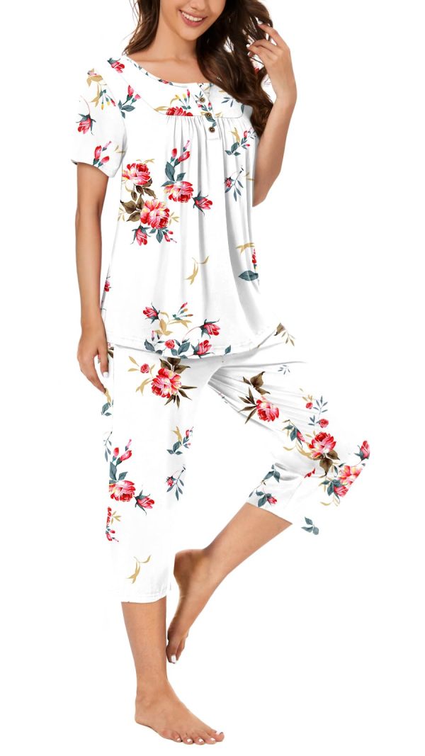 Womens Pajama Set 2 Piece Summer Sleepwear Set Henley Neck Short Sleeve Capri Pant With Pockets Ladies Pjs