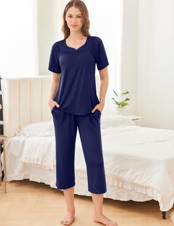 2 Pack Capri Pajamas Set Women Mumu Pjs Sets Short Sleeve Top and Capri Pants Lounge Sets Sleepwear with Pockets