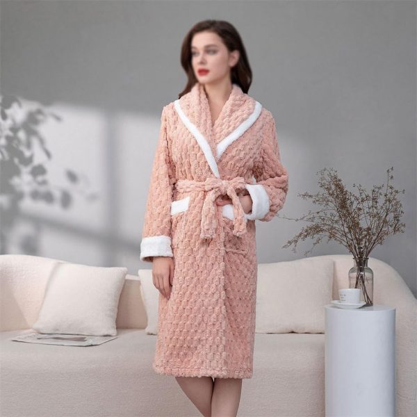 CSCDD Autumn and Winter Thick Lapel Pajama Set Bathrobe for Warmth, Comfort, and Loose Fitting Large-Sized Pajamas