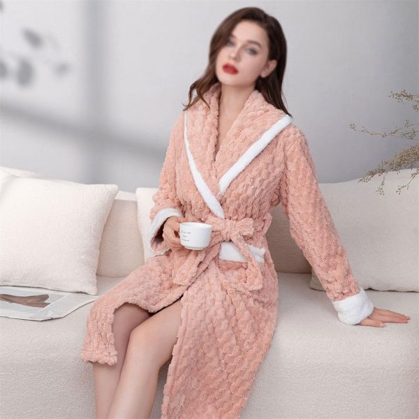 CSCDD Autumn and Winter Thick Lapel Pajama Set Bathrobe for Warmth, Comfort, and Loose Fitting Large-Sized Pajamas